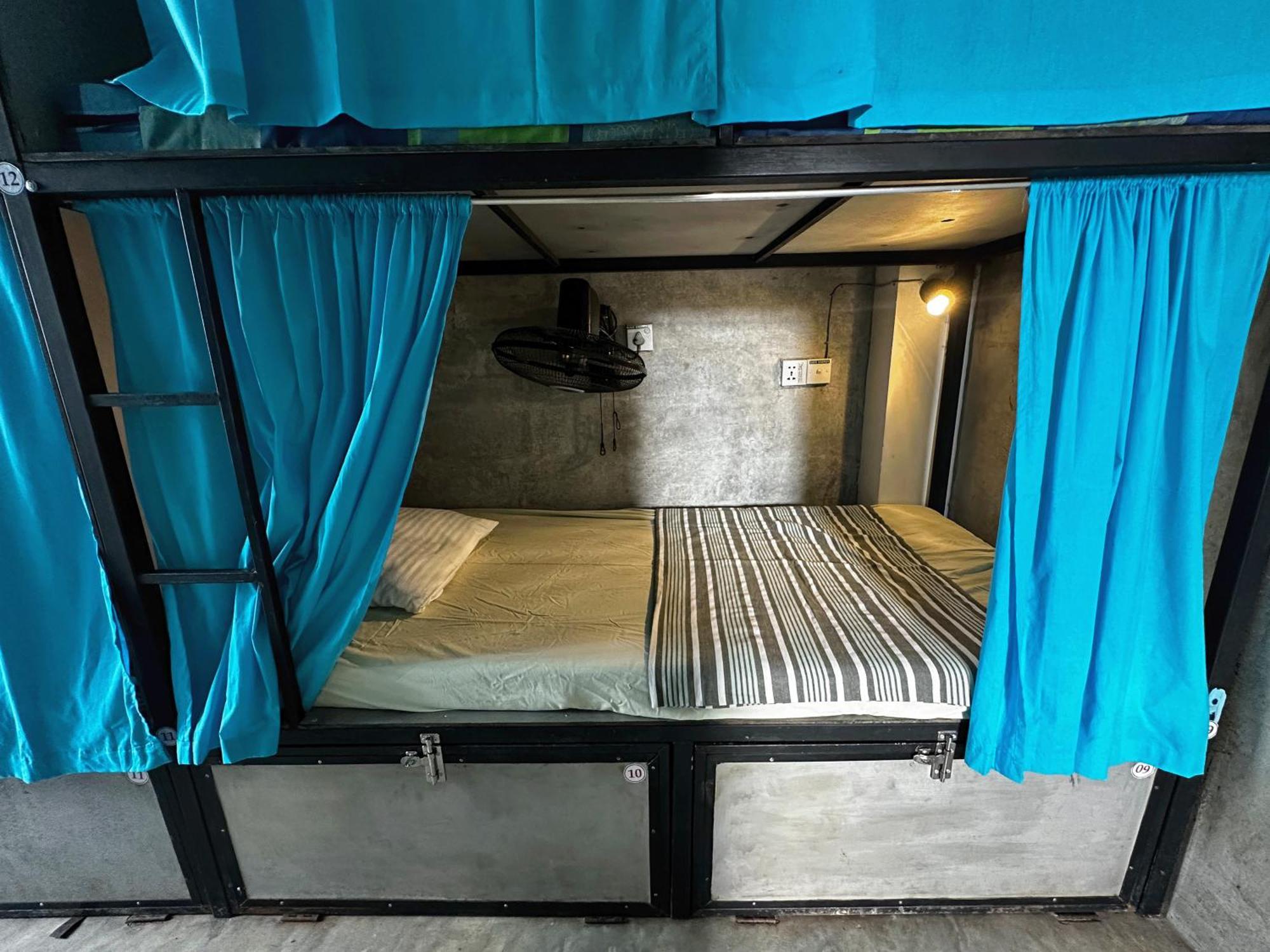 Cycling Backpacker Hostel & Cafe Unawatuna Exterior photo